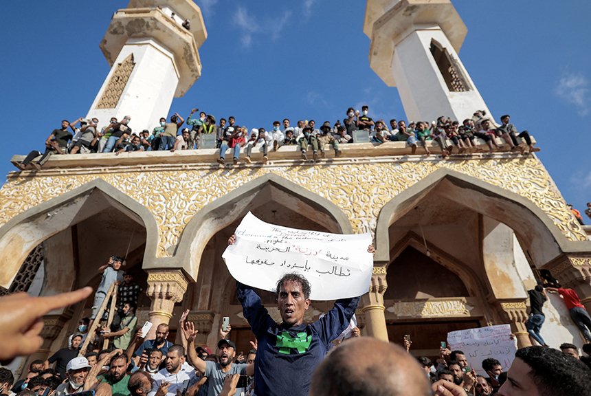 حكّام ليبيا... حاجز بين الشباب وأحلامهم!!!